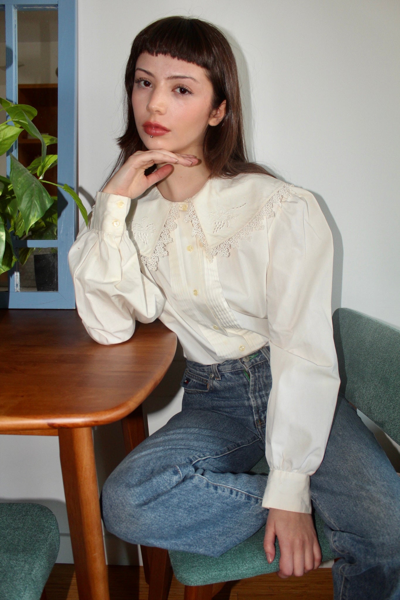 Unique Vintage 70s Prairie Lace Ivory White Puffed Sleeves Blouse (M)