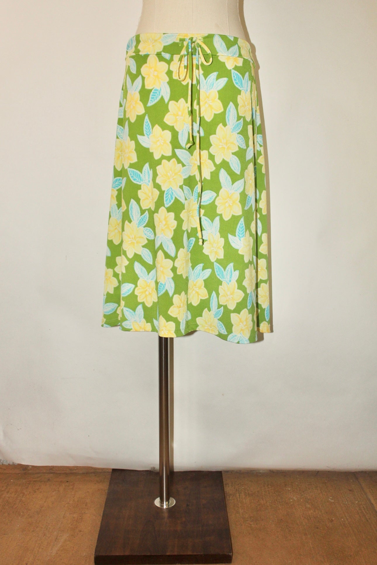 Vintage Y2K Sweet Floral Midi Skirt (25"-28")