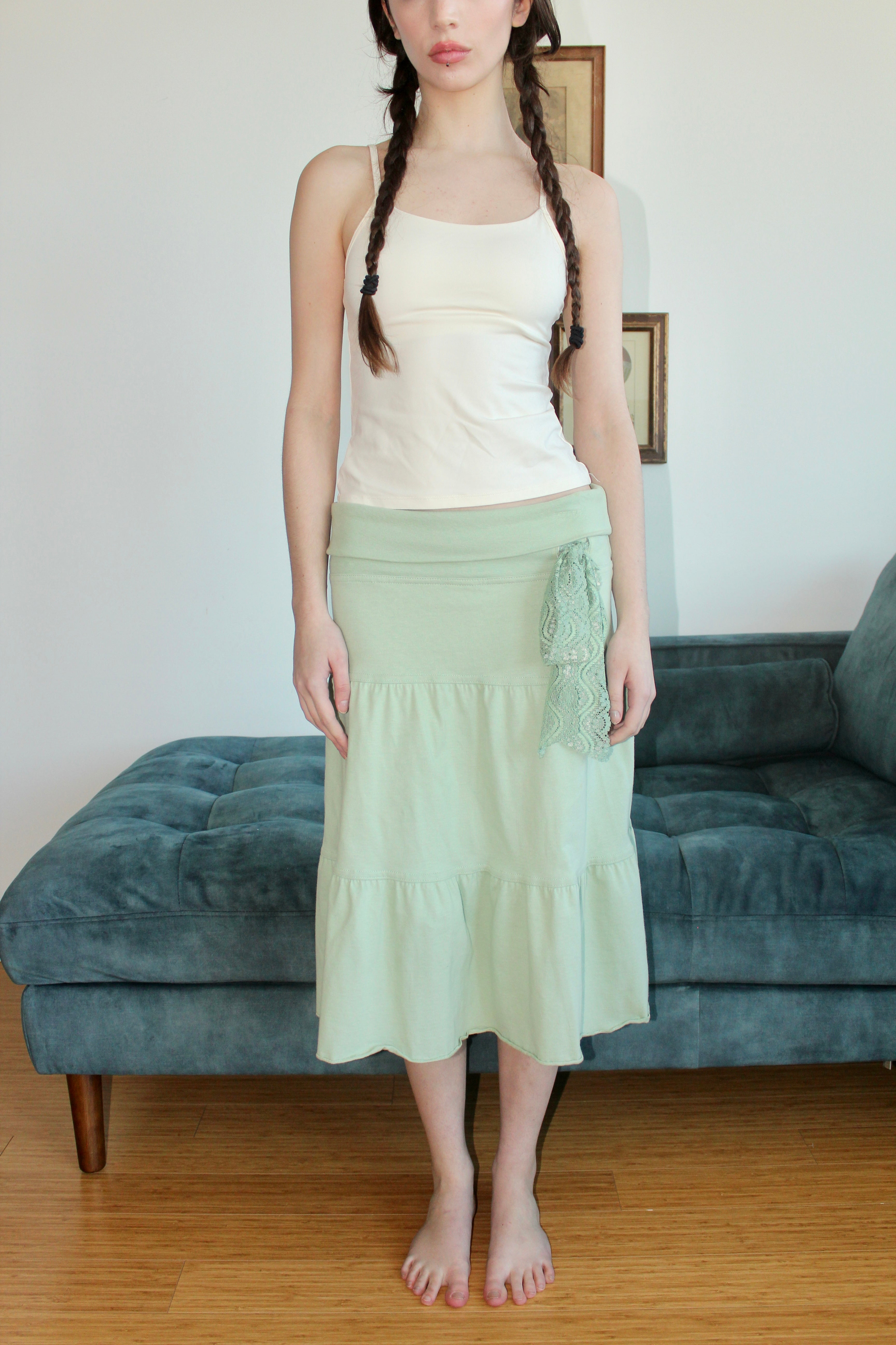 Vintage Low Waisted Tierred Midi Skirt (S)