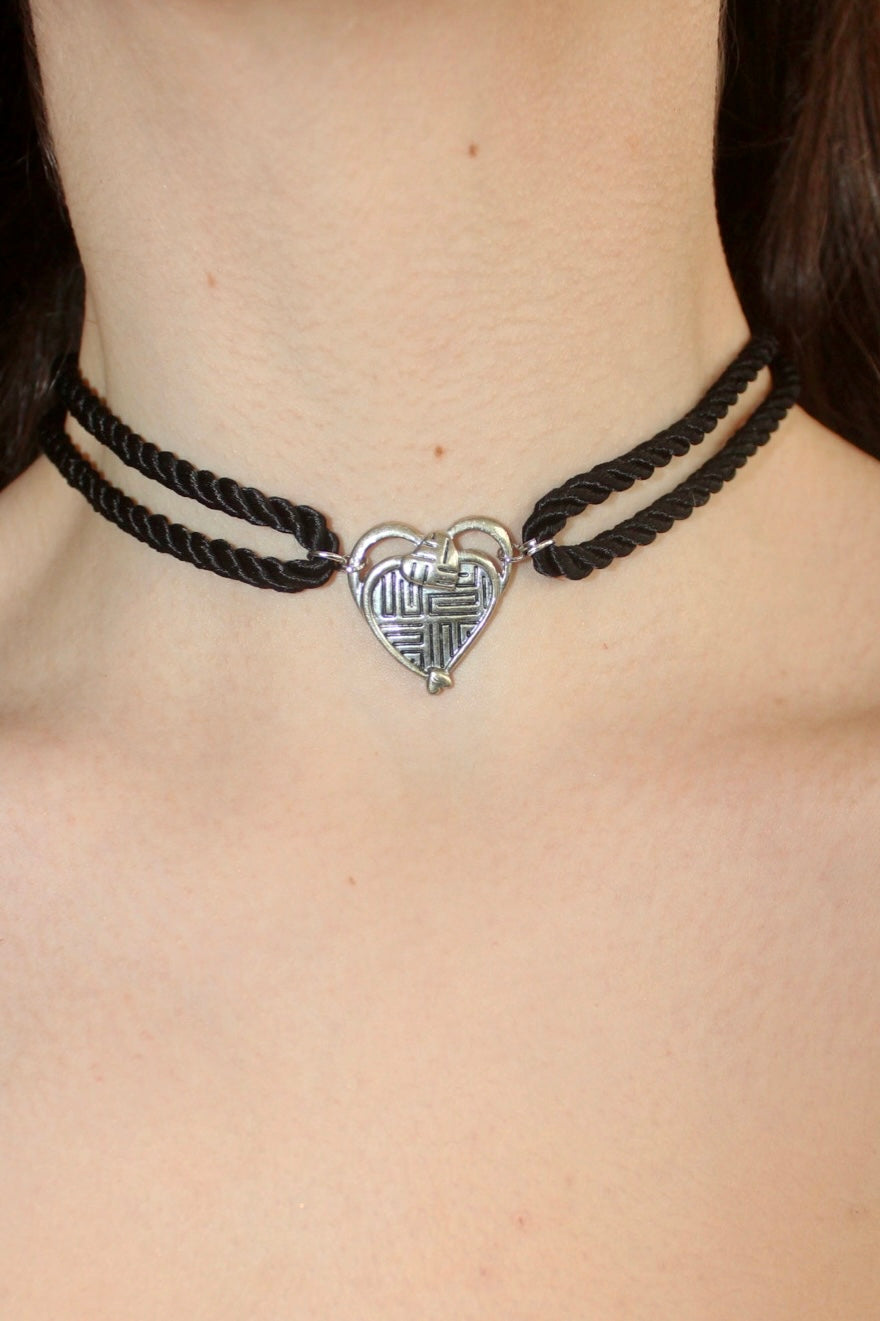 Etched Heart Double Loop Rope Choker